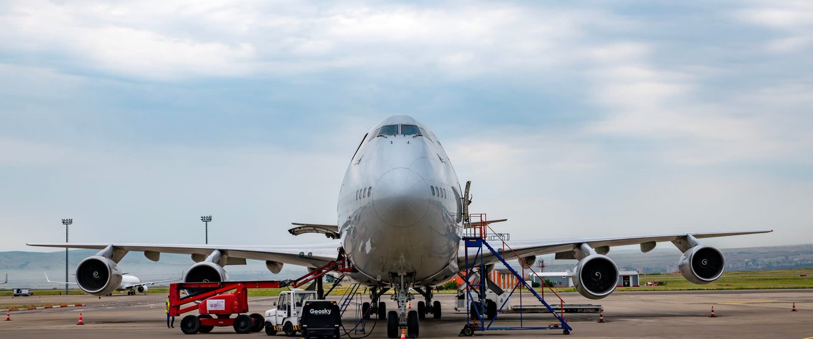 Freighter aircraft being loaded for the India to Canada shipping route